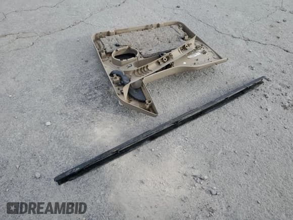 ✅ 2008 Ford F-150 XLT • VIN: 1FTPW12V38KB95829 • Lot: 89523345. Wystawiony na Copart z przebiegiem 185 029 mil. Bezpłatny archiwum sprzedaży aukcyjnych z USA i szczegółowy raport historii pojazdu na DreamBid. Zdjęcie 12.