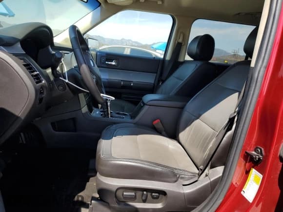 ✅ 2014 Ford Flex Limited • VIN: 2FMGK5D82EBD34568 • Лот: 64358555. Опубликован ранее на Copart с пробегом 107 043 миль. Бесплатный доступ к архиву аукционных продаж из США и подробный отчёт об истории автомобиля на DreamBid. Изображение 7.