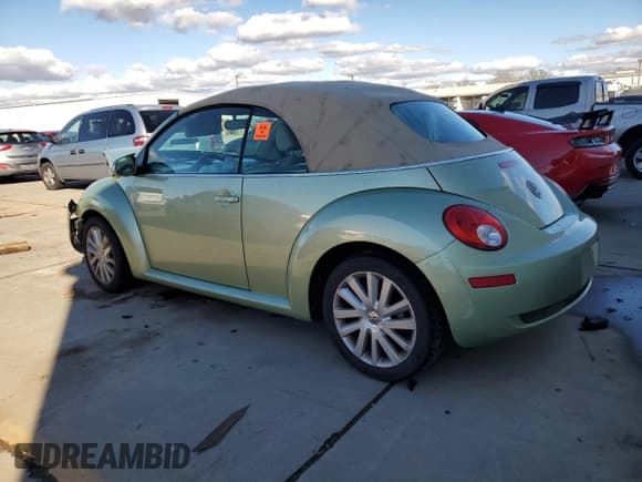 ✅ 2008 Volkswagen Beetle SE • VIN: 3VWRG31Y18M406769 • Лот: 44470015. Опубликован ранее на Copart с пробегом 98 652 миль. Бесплатный доступ к архиву аукционных продаж из США и подробный отчёт об истории автомобиля на DreamBid. Изображение 2.