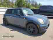 2010 MINI Hardtop с VIN WMWMF3C57ATU79474, выставлен на аукционе Copart как лот 61860865 с пробегом 137 965 миль миль и Чистый • Clean title. История ставок и продаж доступна на DreamBid. Изображение 4.