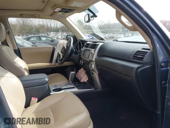 ✅ 2013 Toyota 4Runner SR5 • VIN: JTEZU5JR9D5061065 • Lot: 41454538. Wystawiony na IAAI z przebiegiem 86 358 mil. Bezpłatny archiwum sprzedaży aukcyjnych z USA i szczegółowy raport historii pojazdu na DreamBid. Zdjęcie 5.