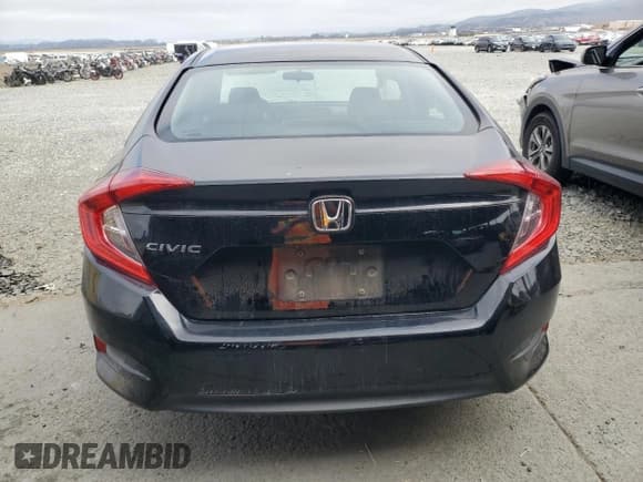 ✅ 2018 Honda Civic LX • VIN: 2HGFC2F51JH607877 • Lot: 80151685. Wystawiony na Copart z przebiegiem 106 383 mil. Bezpłatny archiwum sprzedaży aukcyjnych z USA i szczegółowy raport historii pojazdu na DreamBid. Zdjęcie 6.