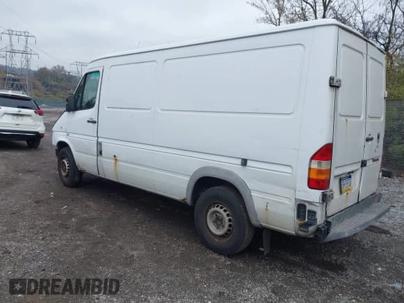 ✅ 2006 Freightliner Sprinter • VIN: WDYPD644065894553 • Лот: 43744464. Опубликован ранее на IAAI с пробегом 358 933 миль. Бесплатный доступ к архиву аукционных продаж из США и подробный отчёт об истории автомобиля на DreamBid. Изображение 3.