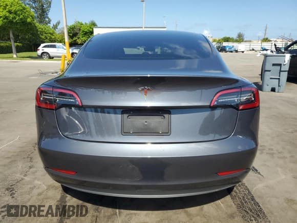 ✅ 2023 Tesla Model 3 • VIN: 5YJ3E1EA1PF625766 • Lot: 58351645. Wystawiony na Copart z przebiegiem 18 408 mil. Bezpłatny archiwum sprzedaży aukcyjnych z USA i szczegółowy raport historii pojazdu na DreamBid. Zdjęcie 6.