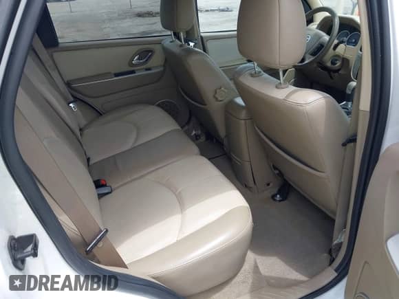 2006 Mercury Mariner Luxury с VIN 4M2YU56116KJ14472, выставлен на аукционе IAAI как лот 42349564 с пробегом 96 221 миль миль и . История ставок и продаж доступна на DreamBid. Изображение 8.