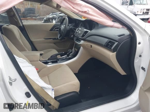 ✅ 2013 Honda Accord LX • VIN: 1HGCR2F31DA032411 • Lot: 43522767. Wystawiony na IAAI z przebiegiem 174 367 mil. Bezpłatny archiwum sprzedaży aukcyjnych z USA i szczegółowy raport historii pojazdu na DreamBid. Zdjęcie 5.