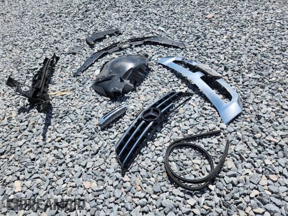 ✅ 2015 Mercedes-Benz M 350 • VIN: 4JGDA5HB3FA553046 • Lot: 57749985. Listed on Copart with 120,138 mi. Free auction sales archive from the USA and detailed vehicle history report at DreamBid. Image 13.