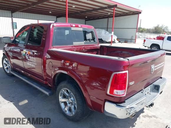 2017 Ram 1500 Laramie z VIN 1C6RR6NT3HS730947, wystawiony jako IAAI lot #41837948 z przebiegiem 126 879 mil mil oraz . Historia ofert i sprzedaży dostępna na DreamBid. Obrazek 3.