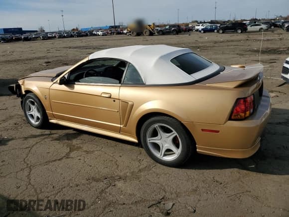 ✅ 2000 Ford Mustang • VIN: 1FAFP4446YF219490 • Лот: 91240845. Опубликован ранее на Copart с пробегом 41 024 миль. Бесплатный доступ к архиву аукционных продаж из США и подробный отчёт об истории автомобиля на DreamBid. Изображение 2.