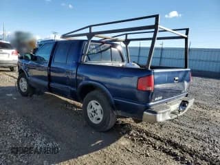 ✅ 2002 Chevrolet S-10 LS • VIN: 1GCDT13W52K168903 • Лот: 87083484. Опубликован ранее на Copart с пробегом 251 795 миль. Бесплатный доступ к архиву аукционных продаж из США и подробный отчёт об истории автомобиля на DreamBid. Изображение 2.