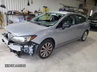 ✅ 2018 Subaru Impreza • VIN: 4S3GTAA62J1740370 • Лот: 61502454. Опубликован ранее на Copart с пробегом 114 311 миль. Бесплатный доступ к архиву аукционных продаж из США и подробный отчёт об истории автомобиля на DreamBid. Изображение 1.