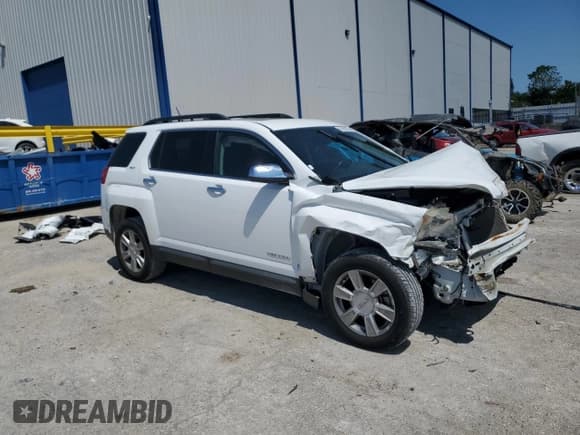 ✅ 2013 GMC Terrain SLT • VIN: 2GKFLVEK2D6391873 • Lot: 69392065. Wystawiony na Copart z przebiegiem 128 218 mil. Bezpłatny archiwum sprzedaży aukcyjnych z USA i szczegółowy raport historii pojazdu na DreamBid. Zdjęcie 4.