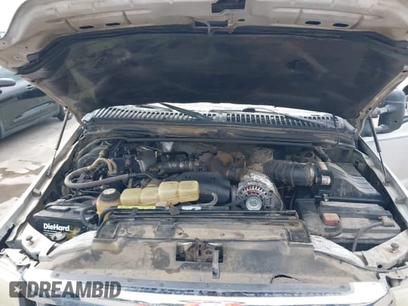 ✅ 2001 Ford F-250 XL • VIN: 1FTNW20F11ED18881 • Lot: 42125369. Wystawiony na IAAI z przebiegiem 156 856 mil. Bezpłatny archiwum sprzedaży aukcyjnych z USA i szczegółowy raport historii pojazdu na DreamBid. Zdjęcie 10.