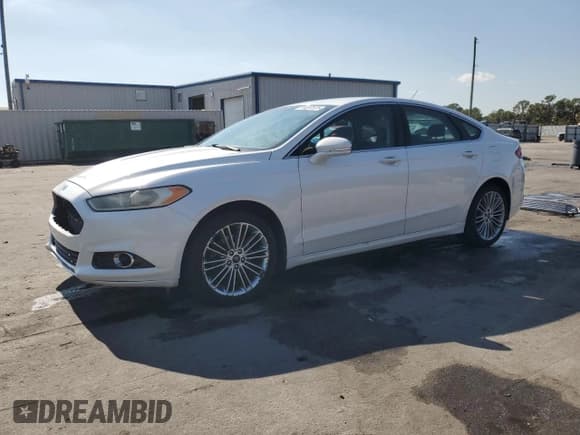 ✅ 2014 Ford Fusion SE • VIN: 3FA6P0HD6ER350372 • Lot: 93397825. Listed on Copart with 183,561 mi. Free auction sales archive from the USA and detailed vehicle history report at DreamBid. Image 1.