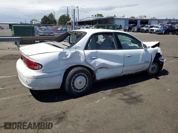 ✅ 1999 Buick Century Custom • VIN: 2G4WS52M9X1604884 • Lot: 68621924. Wystawiony na Copart z przebiegiem Nie podano. Bezpłatny archiwum sprzedaży aukcyjnych z USA i szczegółowy raport historii pojazdu na DreamBid. Zdjęcie 3.