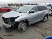 ✅ 2016 Toyota Highlander LE • VIN: 5TDZARFH0GS022352 • Лот: 91905565. Опубликован ранее на Copart с пробегом 131 723 миль. Бесплатный доступ к архиву аукционных продаж из США и подробный отчёт об истории автомобиля на DreamBid. Изображение 1.