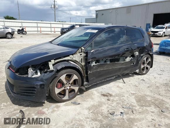 ✅ 2015 Volkswagen Golf GTI S • VIN: 3VWY47AU9FM093783 • Лот: 59956915. Опубликован ранее на Copart с пробегом 58 490 миль. Бесплатный доступ к архиву аукционных продаж из США и подробный отчёт об истории автомобиля на DreamBid. Изображение 1.