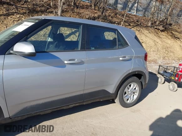✅ 2022 Hyundai Venue SE • VIN: KMHRB8A32NU141463 • Лот: 41700684. Опубликован ранее на IAAI с пробегом 44 616 миль. Бесплатный доступ к архиву аукционных продаж из США и подробный отчёт об истории автомобиля на DreamBid. Изображение 22.