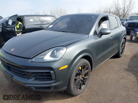 ✅ 2019 Porsche Cayenne • VIN: WP1AA2AY1KDA06319 • Lot: 41568756. Wystawiony na IAAI z przebiegiem 55 190 mil. Bezpłatny archiwum sprzedaży aukcyjnych z USA i szczegółowy raport historii pojazdu na DreamBid. Zdjęcie 2.