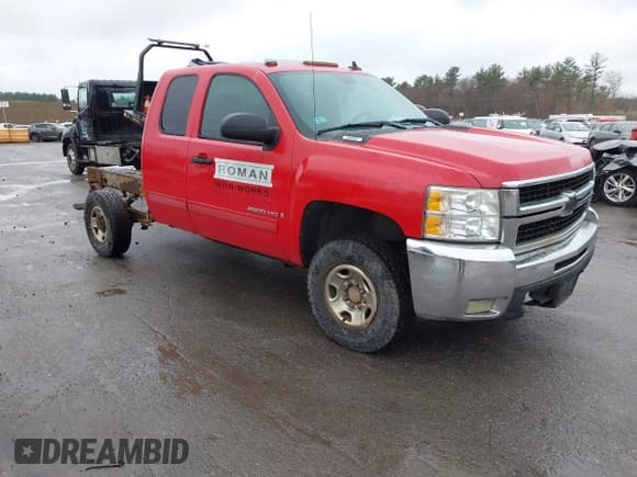 ✅ 2009 Chevrolet Silverado 2500HD LT • VIN: 1GCHK59K49E121533 • Lot: 41983113. Listed on IAAI with 197,264 mi. Free auction sales archive from the USA and detailed vehicle history report at DreamBid. Image 1.