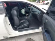 ✅ 2013 Hyundai Genesis Coupe 2.0T • VIN: KMHHT6KD0DU093139 • Lot: 42860639. Wystawiony na IAAI z przebiegiem 137 338 mil. Bezpłatny archiwum sprzedaży aukcyjnych z USA i szczegółowy raport historii pojazdu na DreamBid. Zdjęcie 5.