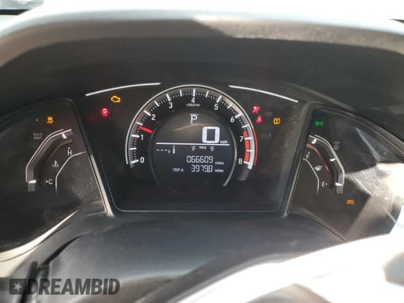 ✅ 2017 Honda Civic LX • VIN: 19XFC2F57HE038571 • Lot: 82416935. Wystawiony na Copart z przebiegiem 66 609 mil. Bezpłatny archiwum sprzedaży aukcyjnych z USA i szczegółowy raport historii pojazdu na DreamBid. Zdjęcie 9.