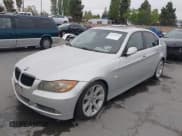 ✅ 2006 BMW 3 Series 330i • VIN: WBAVB33526KS31274 • Лот: 42120518. Опубликован ранее на IAAI с пробегом 167 203 миль. Бесплатный доступ к архиву аукционных продаж из США и подробный отчёт об истории автомобиля на DreamBid. Изображение 6.