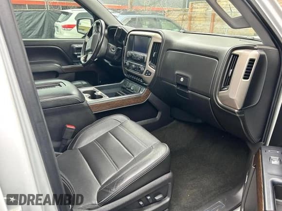 ✅ 2017 GMC Sierra 1500 Denali • VIN: 3GTU2PEJ8HG353759 • Lot: 47895075. Listed on Copart with 107,285 mi. Free auction sales archive from the USA and detailed vehicle history report at DreamBid. Image 5.