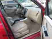 2006 Mercury Mariner Luxury with VIN 4M2YU57166KJ10268, listed as a IAAI auction lot 42897010 with 166,542 mi miles and . Bid and sale history available at DreamBid. Image 5.