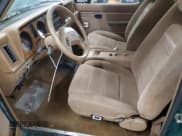 ✅ 1987 Ford Bronco • VIN: 1FMCU14T8HUA51662 • Lot: 74972024. Wystawiony na Copart z przebiegiem 26 362 mil. Bezpłatny archiwum sprzedaży aukcyjnych z USA i szczegółowy raport historii pojazdu na DreamBid. Zdjęcie 7.