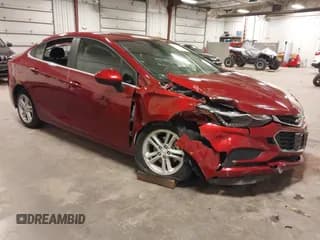 ✅ 2018 Chevrolet Cruze LT • VIN: 1G1BE5SM7J7234614 • Lot: 43415663. Wystawiony na IAAI z przebiegiem 24 226 mil. Bezpłatny archiwum sprzedaży aukcyjnych z USA i szczegółowy raport historii pojazdu na DreamBid. Zdjęcie 1.