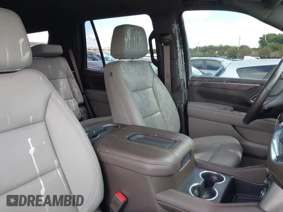 ✅ 2023 Chevrolet Tahoe LT • VIN: 1GNSCNKD7PR328493 • Lot: 42863817. Wystawiony na IAAI z przebiegiem 16 720 mil. Bezpłatny archiwum sprzedaży aukcyjnych z USA i szczegółowy raport historii pojazdu na DreamBid. Zdjęcie 12.