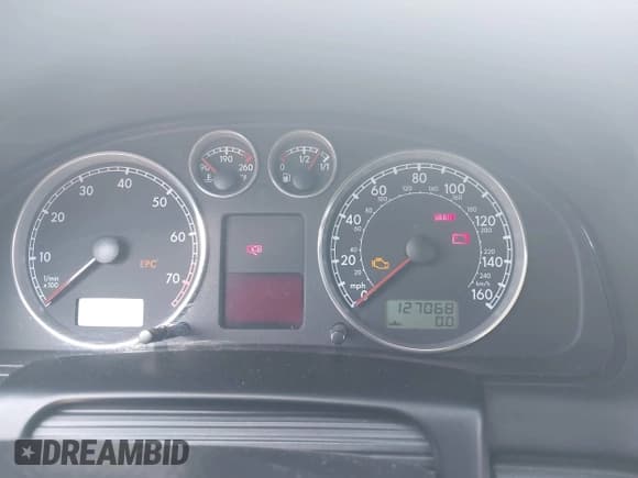 ✅ 2003 Volkswagen Passat GLX • VIN: WVWRH63B83P244796 • Lot: 42228440. Listed on IAAI with 127,068 mi. Free auction sales archive from the USA and detailed vehicle history report at DreamBid. Image 7.