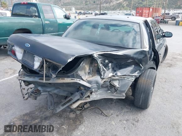 ✅ 2007 Ford Police Interceptor • VIN: 2FAHP71W97X148174 • Лот: 41889052. Опубликован ранее на IAAI с пробегом Не указан. Бесплатный доступ к архиву аукционных продаж из США и подробный отчёт об истории автомобиля на DreamBid. Изображение 6.