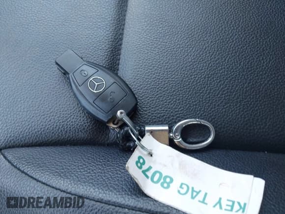 ✅ 2018 Mercedes-Benz Metris Passenger • VIN: WD4PG2EE0J3471274 • Lot: 42161079. Wystawiony na IAAI z przebiegiem 101 638 mil. Bezpłatny archiwum sprzedaży aukcyjnych z USA i szczegółowy raport historii pojazdu na DreamBid. Zdjęcie 11.