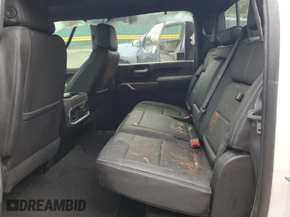 ✅ 2021 Chevrolet Silverado 2500HD High Country • VIN: 1GC4YREY3MF265561 • Лот: 91685955. Опубликован ранее на Copart с пробегом 67 494 миль. Бесплатный доступ к архиву аукционных продаж из США и подробный отчёт об истории автомобиля на DreamBid. Изображение 10.