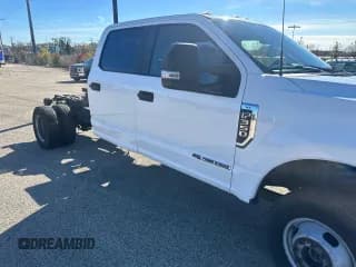 ✅ 2022 Ford F-350 XL • VIN: 1FD8W3HT5NEE12597 • Лот: 87929005. Опубликован ранее на Copart с пробегом 69 996 миль. Бесплатный доступ к архиву аукционных продаж из США и подробный отчёт об истории автомобиля на DreamBid. Изображение 1.