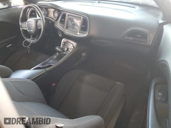 ✅ 2018 Dodge Challenger SXT • VIN: 2C3CDZAG8JH286831 • Lot: 82729275. Listed on Copart with 70,061 mi. Free auction sales archive from the USA and detailed vehicle history report at DreamBid. Image 8.