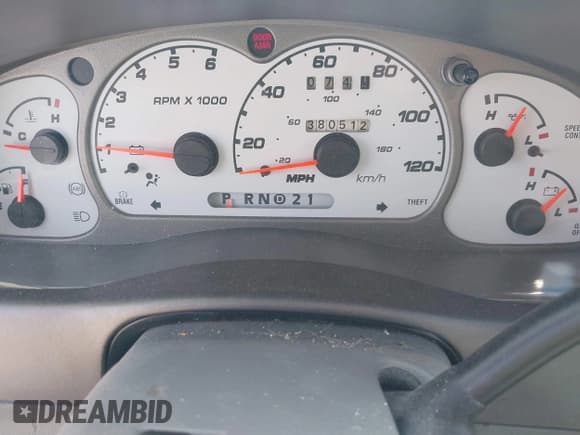 ✅ 2003 Ford Explorer Sport Trac XLS • VIN: 1FMZU67E93UA26430 • Lot: 43100156. Wystawiony na IAAI z przebiegiem 380 512 mil. Bezpłatny archiwum sprzedaży aukcyjnych z USA i szczegółowy raport historii pojazdu na DreamBid. Zdjęcie 7.