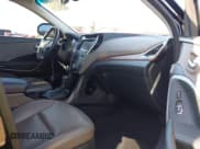 ✅ 2017 Hyundai Santa Fe SE • VIN: KM8SN4HF0HU217798 • Лот: 41349694. Опубликован ранее на IAAI с пробегом 73 020 миль. Бесплатный доступ к архиву аукционных продаж из США и подробный отчёт об истории автомобиля на DreamBid. Изображение 5.