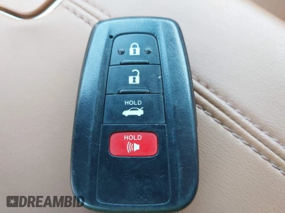 ✅ 2020 Toyota Avalon Limited • VIN: 4T1DZ1FB7LU041787 • Lot: 43659863. Listed on IAAI with 84,046 mi. Free auction sales archive from the USA and detailed vehicle history report at DreamBid. Image 11.