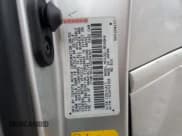 ✅ 2003 Lexus ES 300 • VIN: JTHBF30G130094365 • Лот: 92118565. Опубликован ранее на Copart с пробегом 184 132 миль. Бесплатный доступ к архиву аукционных продаж из США и подробный отчёт об истории автомобиля на DreamBid. Изображение 12.