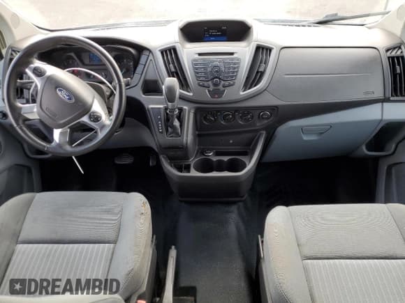 ✅ 2016 Ford Transit Cargo • VIN: 1FTYR2YM2GKA95283 • Лот: 94004185. Опубликован ранее на Copart с пробегом 126 886 миль. Бесплатный доступ к архиву аукционных продаж из США и подробный отчёт об истории автомобиля на DreamBid. Изображение 8.