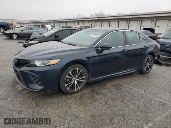 ✅ 2019 Toyota Camry SE • VIN: 4T1B11HK8KU283577 • Лот: 93075755. Опубликован ранее на Copart с пробегом 44 907 миль. Бесплатный доступ к архиву аукционных продаж из США и подробный отчёт об истории автомобиля на DreamBid. Изображение 1.