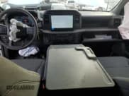 ✅ 2024 Ford F-150 XL • VIN: 1FTFX1L85RKE65131 • Лот: 43573175. Опубликован ранее на Copart с пробегом 4 917 миль. Бесплатный доступ к архиву аукционных продаж из США и подробный отчёт об истории автомобиля на DreamBid. Изображение 8.