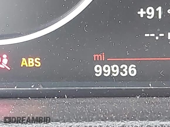 ✅ 2018 BMW 4 Series 430i xDrive • VIN: WBA4J3C54JBG96407 • Lot: 42973459. Wystawiony na IAAI z przebiegiem 99 936 mil. Bezpłatny archiwum sprzedaży aukcyjnych z USA i szczegółowy raport historii pojazdu na DreamBid. Zdjęcie 15.