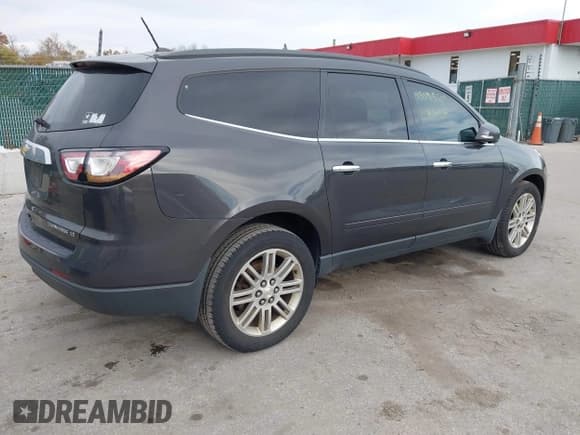 ✅ 2015 Chevrolet Traverse LT • VIN: 1GNKVGKD5FJ321948 • Lot: 43593509. Wystawiony na IAAI z przebiegiem 34 767 mil. Bezpłatny archiwum sprzedaży aukcyjnych z USA i szczegółowy raport historii pojazdu na DreamBid. Zdjęcie 4.
