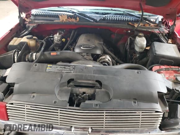 ✅ 2004 Chevrolet Silverado 2500HD LS • VIN: 1GCHK23U34F143230 • Lot: 93073575. Wystawiony na Copart z przebiegiem 200 178 mil. Bezpłatny archiwum sprzedaży aukcyjnych z USA i szczegółowy raport historii pojazdu na DreamBid. Zdjęcie 11.