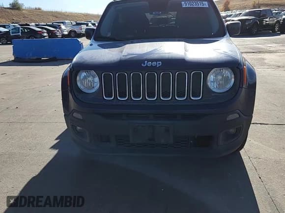 ✅ 2017 Jeep Renegade Latitude • VIN: ZACCJBBB4HPG55692 • Лот: 91023515. Опубликован ранее на Copart с пробегом 125 745 миль. Бесплатный доступ к архиву аукционных продаж из США и подробный отчёт об истории автомобиля на DreamBid. Изображение 14.