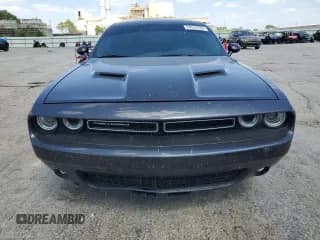 ✅ 2017 Dodge Challenger SXT • VIN: 2C3CDZAG7HH503215 • Lot: 64557484. Wystawiony na Copart z przebiegiem 142 675 mil. Bezpłatny archiwum sprzedaży aukcyjnych z USA i szczegółowy raport historii pojazdu na DreamBid. Zdjęcie 5.